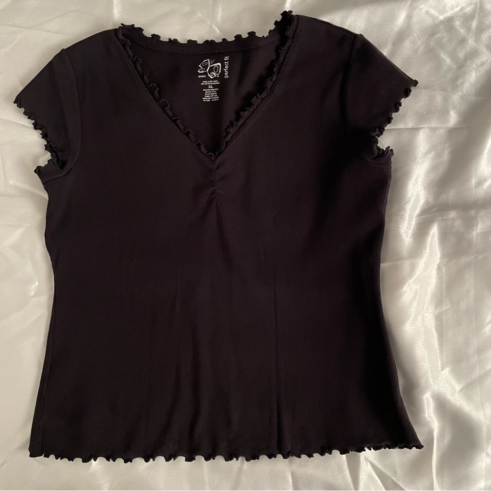 Elegant Black Ruffled V-Neck Women's Tee